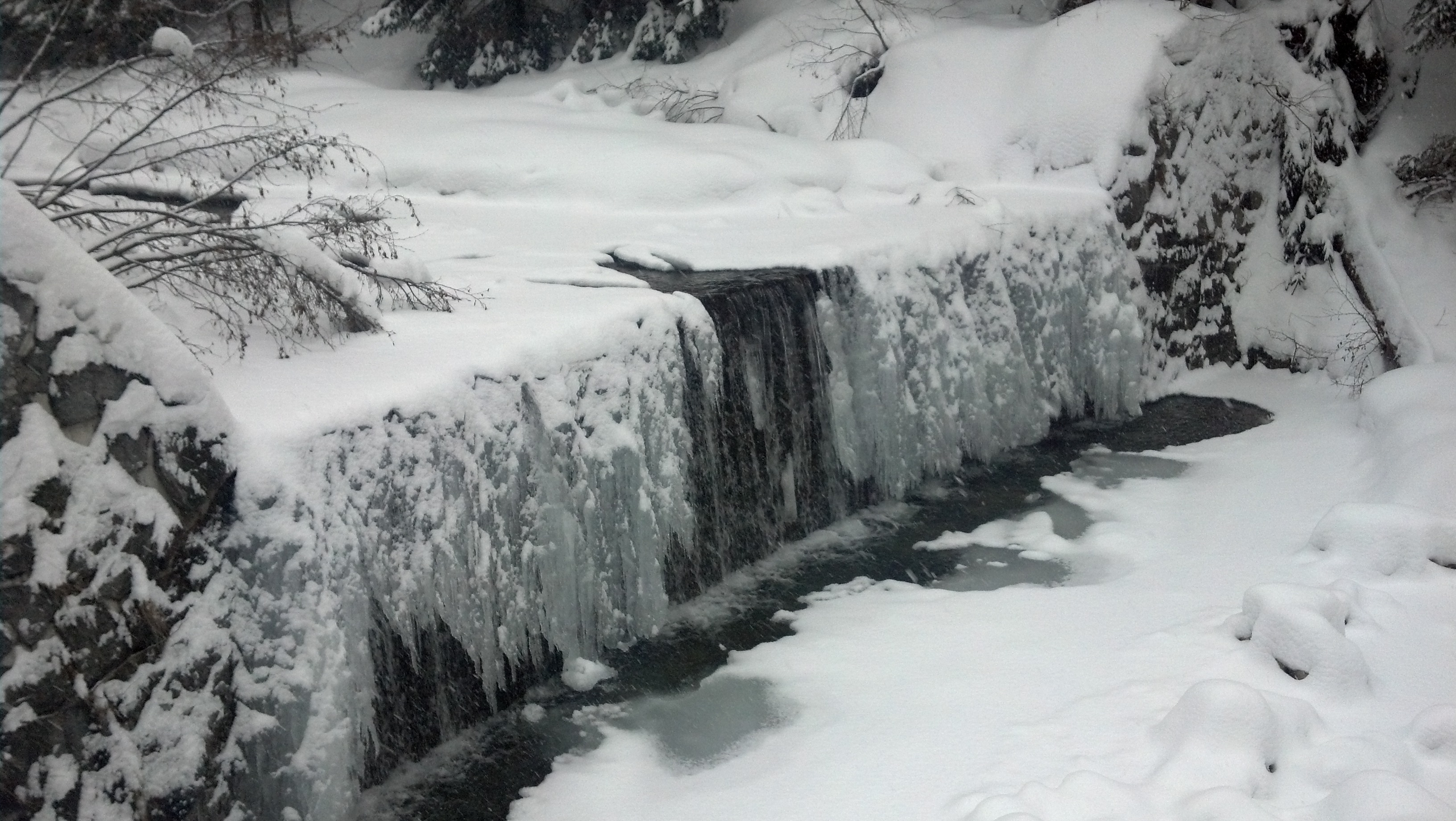 Die winterliche Gestalt des Flusses Desna